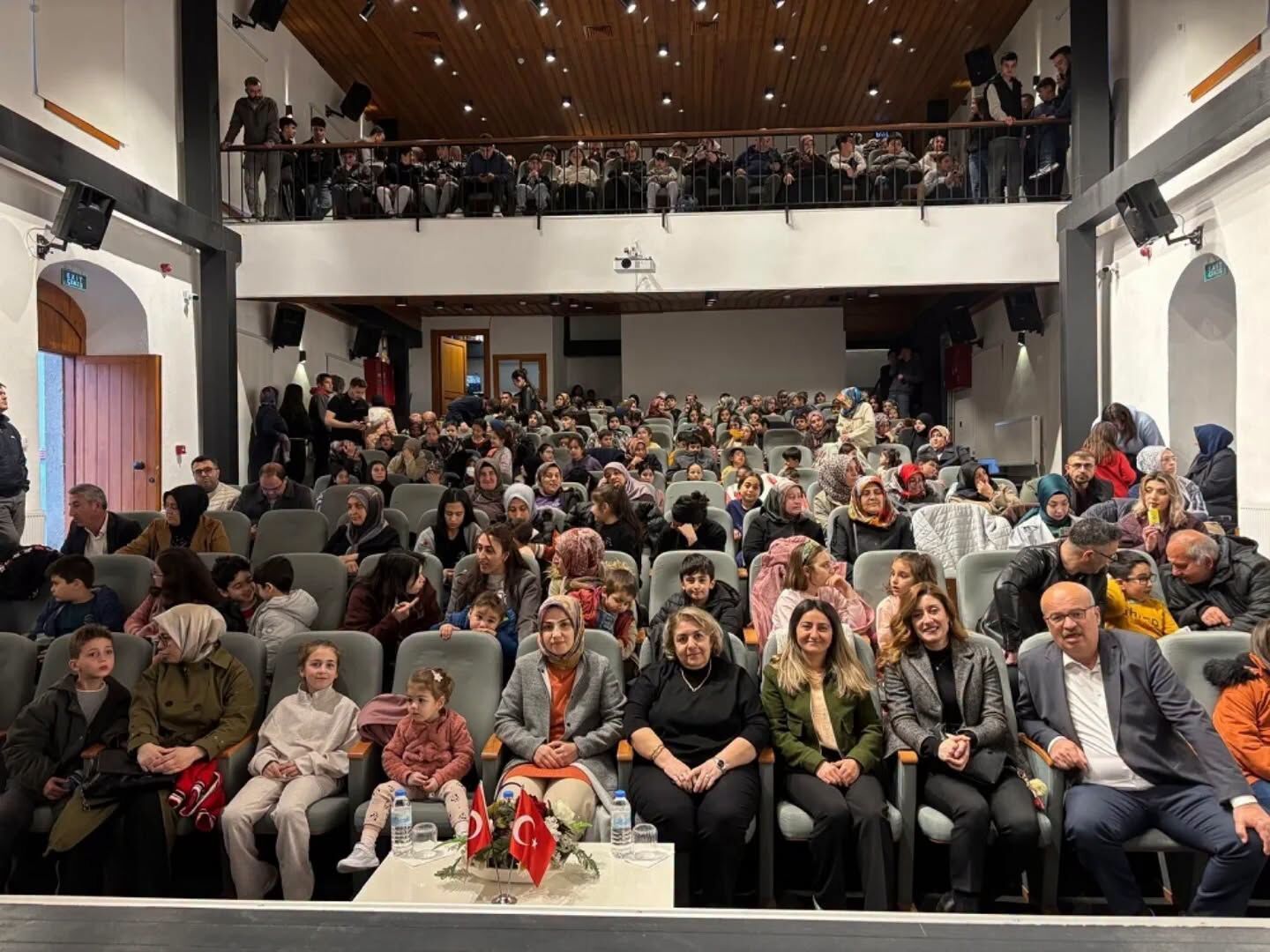 674215987 924658597062622 3454903801409434546 N