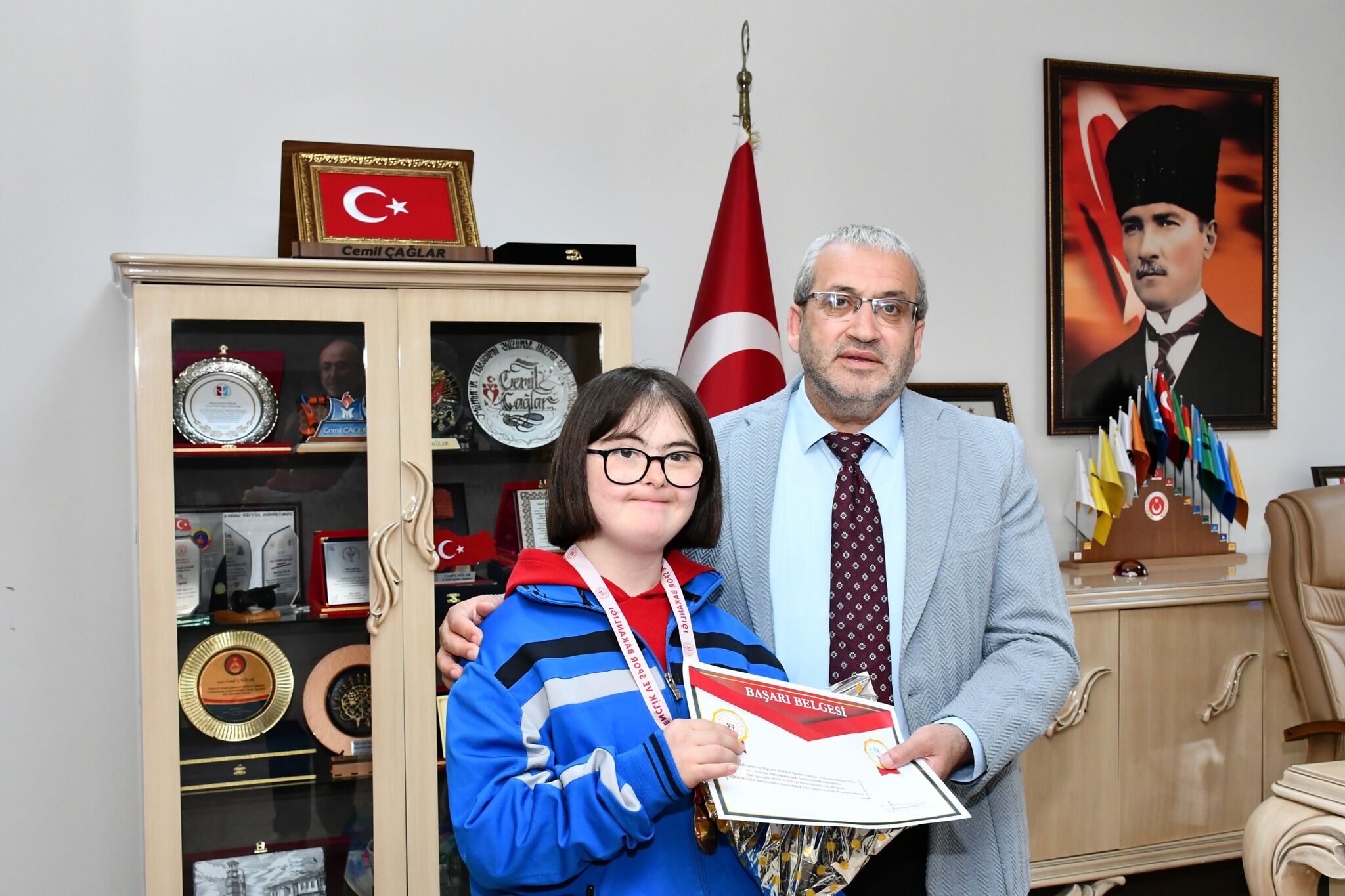 679688553 1604929704966690 1554136617021217493 N