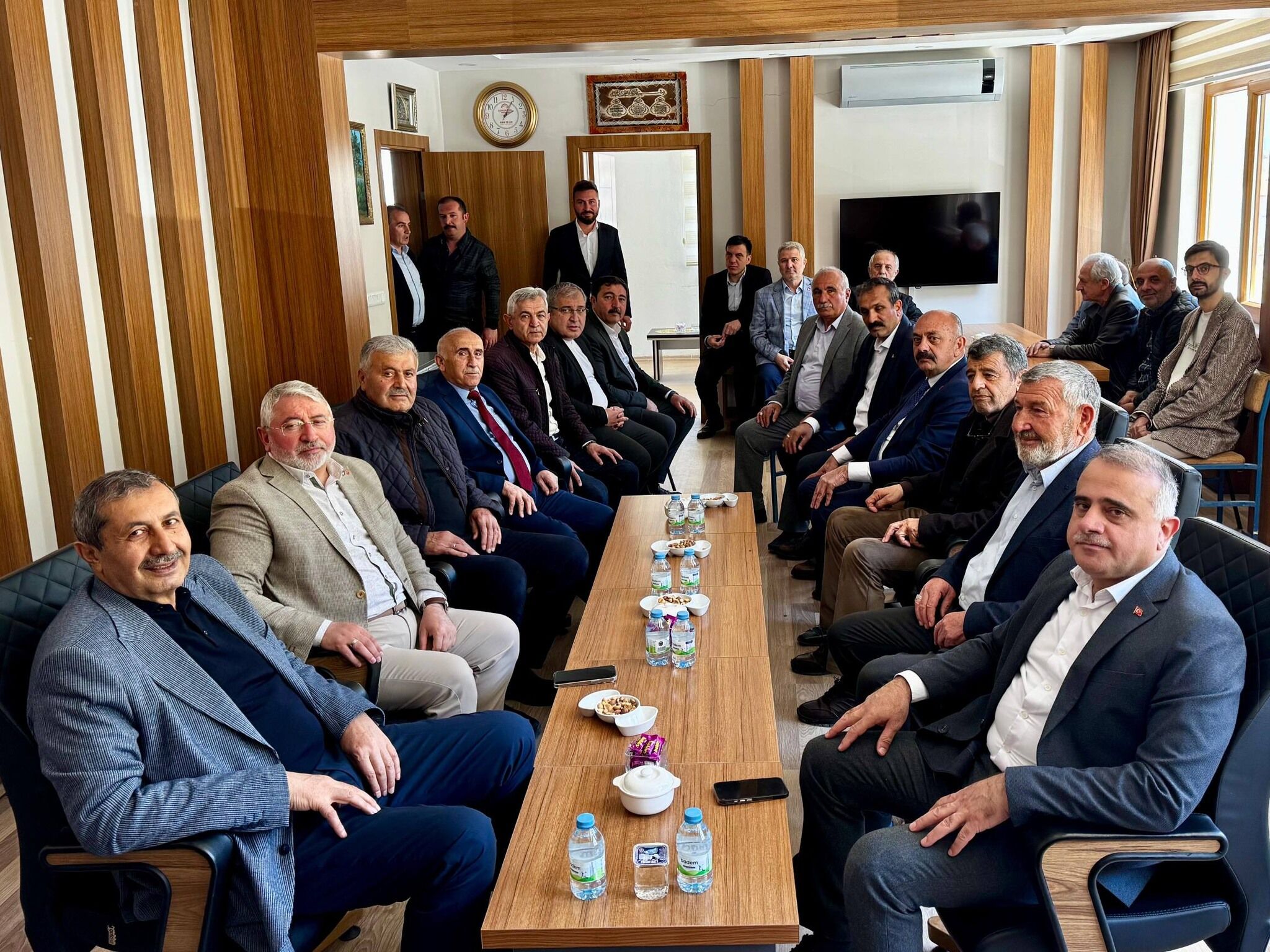 680646576 1607553901370937 8957957891430072745 N