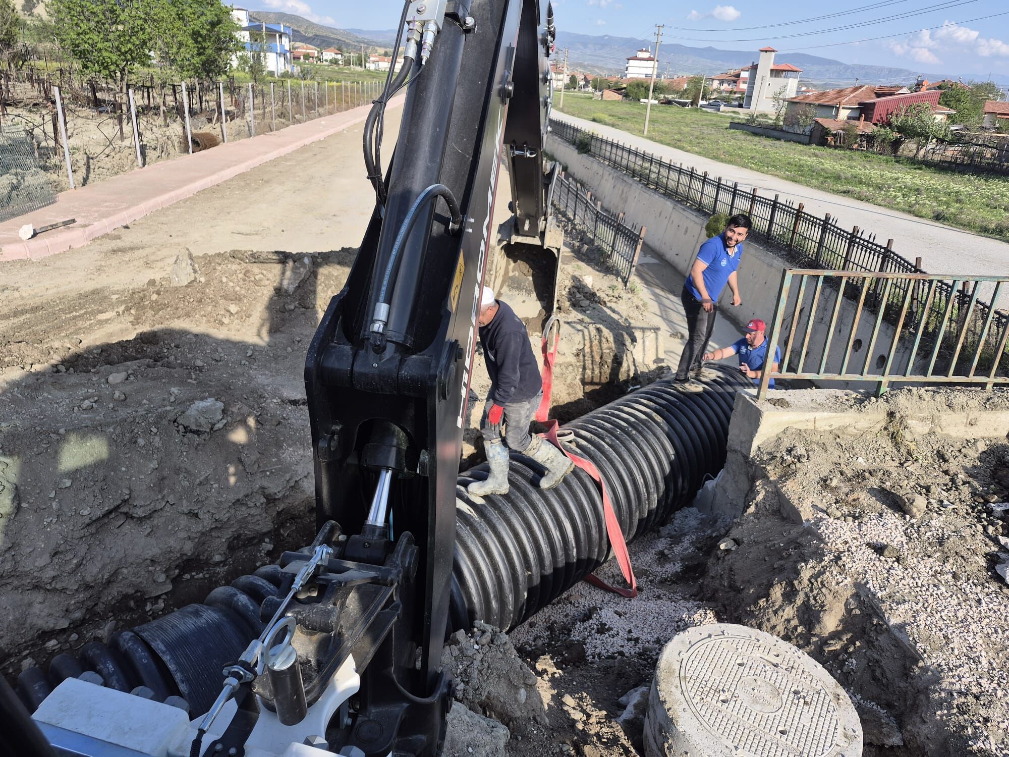 686325803 2213956284094057 3630599827306826632 N