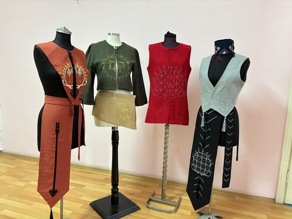 A A 20260417 41130580 41130569 H I T I T L E R I N B I N L E R C E Y I L L I K S E M B O L L E R I K A D I N L A R I N E L E M E G I Y L E K I Y A F E T L E R E I S L E N I Y O R