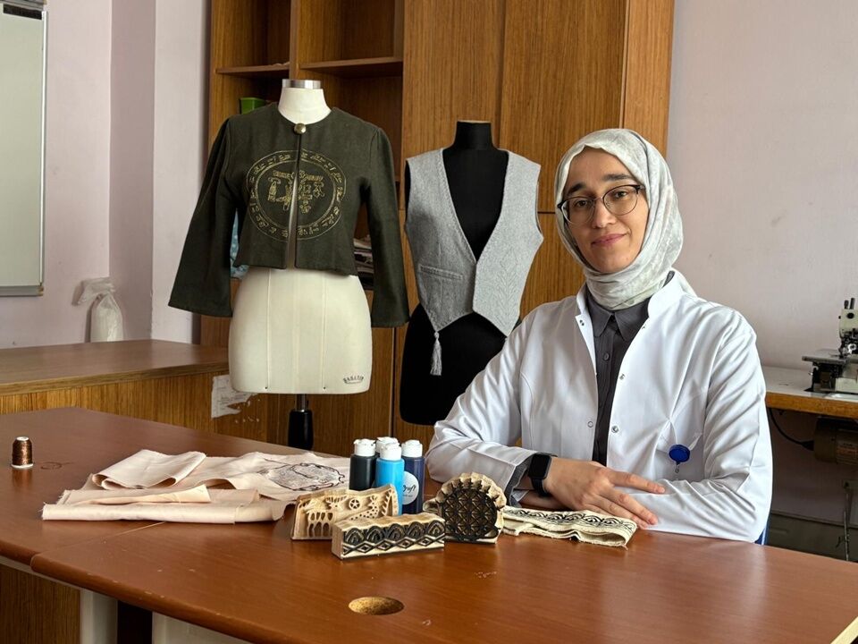 A A 20260417 41130580 41130579 H I T I T L E R I N B I N L E R C E Y I L L I K S E M B O L L E R I K A D I N L A R I N E L E M E G I Y L E K I Y A F E T L E R E I S L E N I Y O R