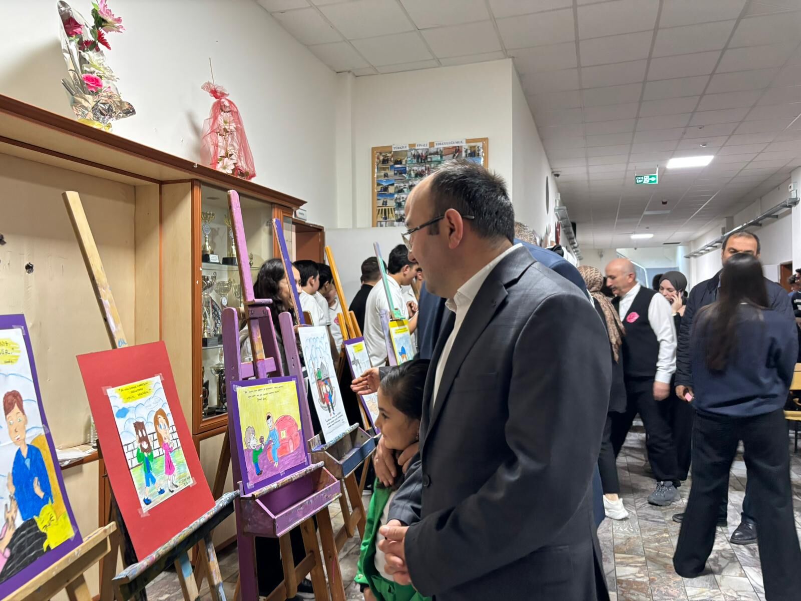 A A 20260423 41186149 41186147 A L A C A D A M E V L I D I N E B I H A F T A S I E T K I N L I G I Y A P I L D I