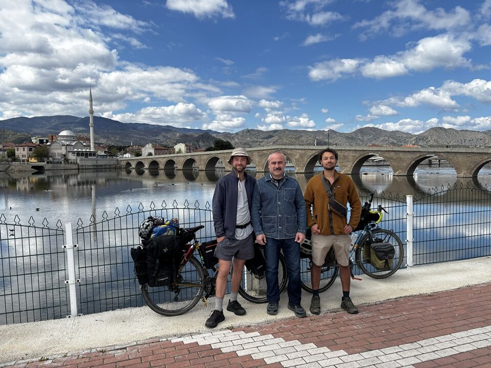 A A 20260425 41206223 41206218 E V I N I N K A P I L A R I N I G E Z G I N L E R E A C A N G O N U L L U 10 Y I L D A 500 E Y A K I N Y A B A N C I M I S A F I R A G I R L A D I