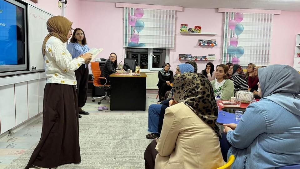 Köy Okulunda Veli̇lerle Bi̇rli̇kte Eği̇ti̇m Seferberli̇ği̇3