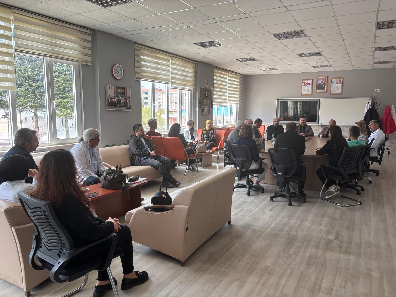 Okullarda Kri̇ti̇k Toplanti (1)