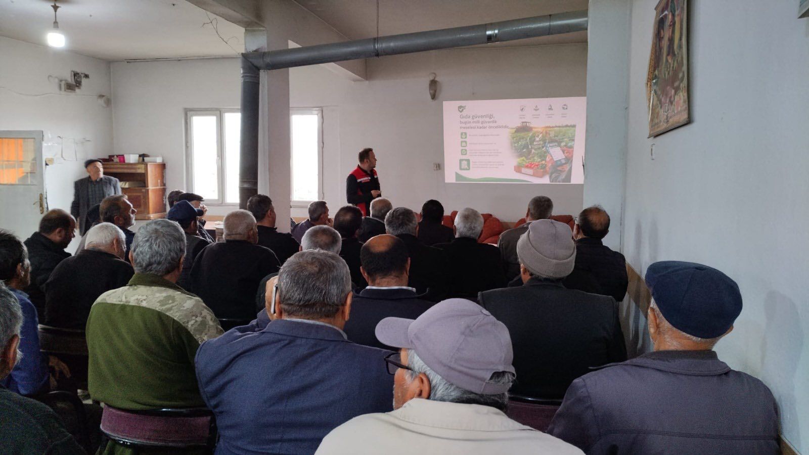 Dodurga Ve Laçi̇n’de Çi̇ftçi̇lere Yeri̇nde Eği̇ti̇m (3)-1