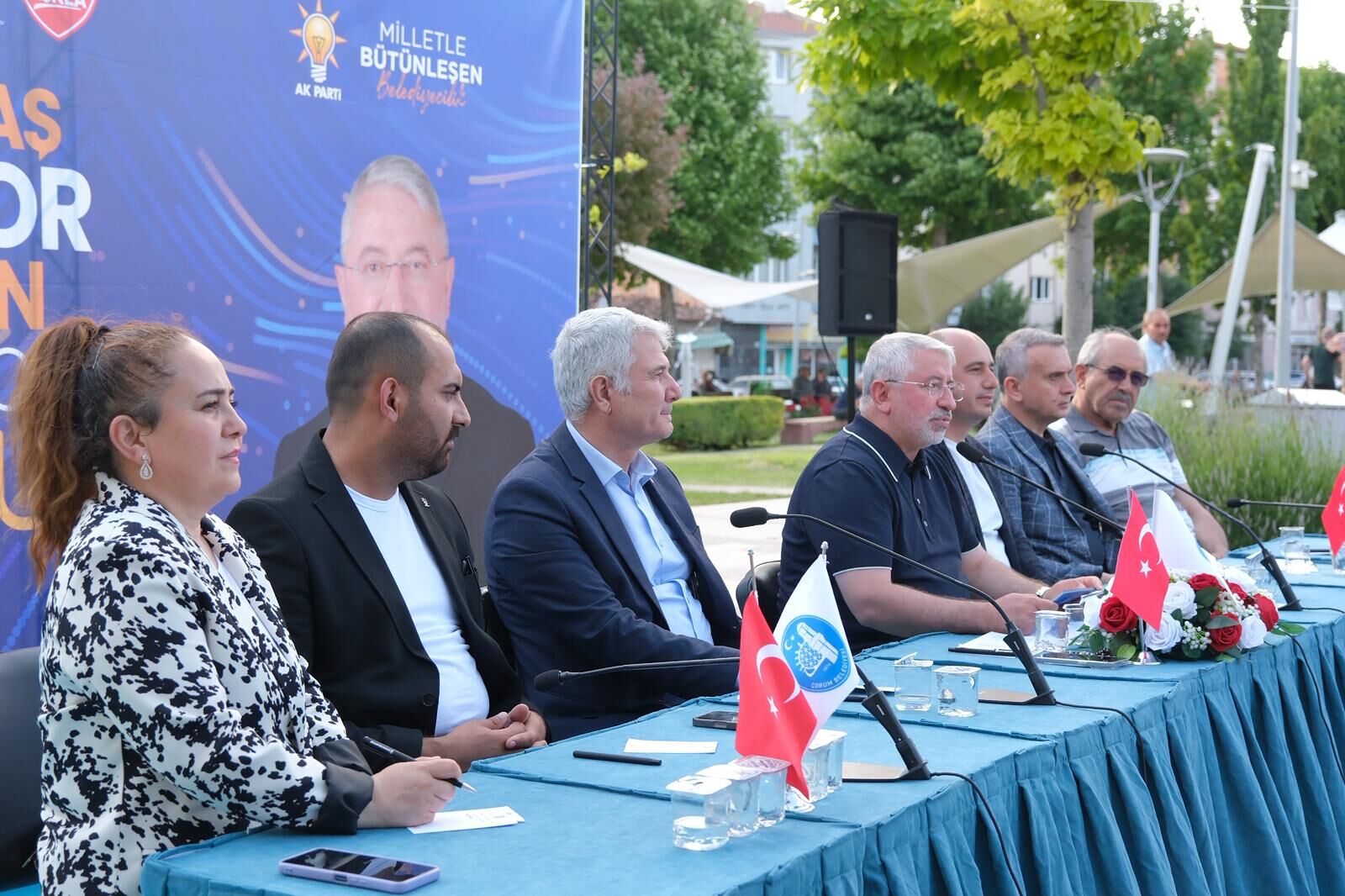 Başkan Aşgın İskilipli Atıf Hoca Parkı’nda Vatandaşlarla Buluştu (6)