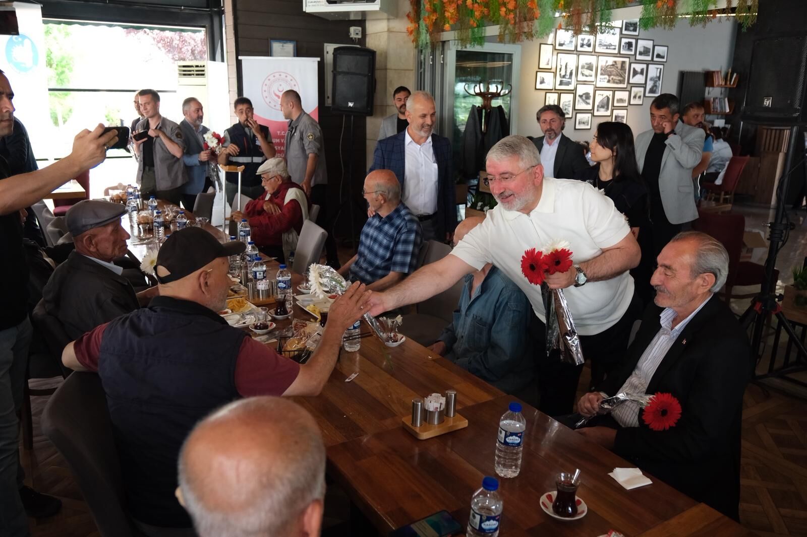Başkan Aşgın, Şehit Aileleriyle Babalar Günü’nde Bir Araya Geldi (6)