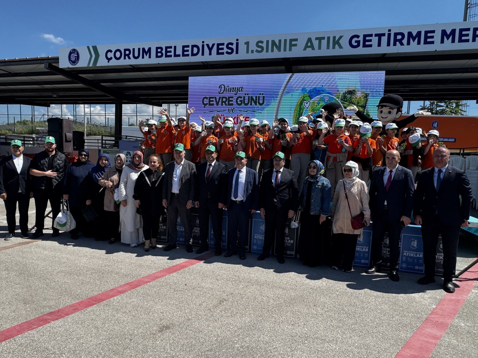 Çorum Beledi̇yesi̇nden Çevre Haftasi Etki̇nli̇ği̇ (3)