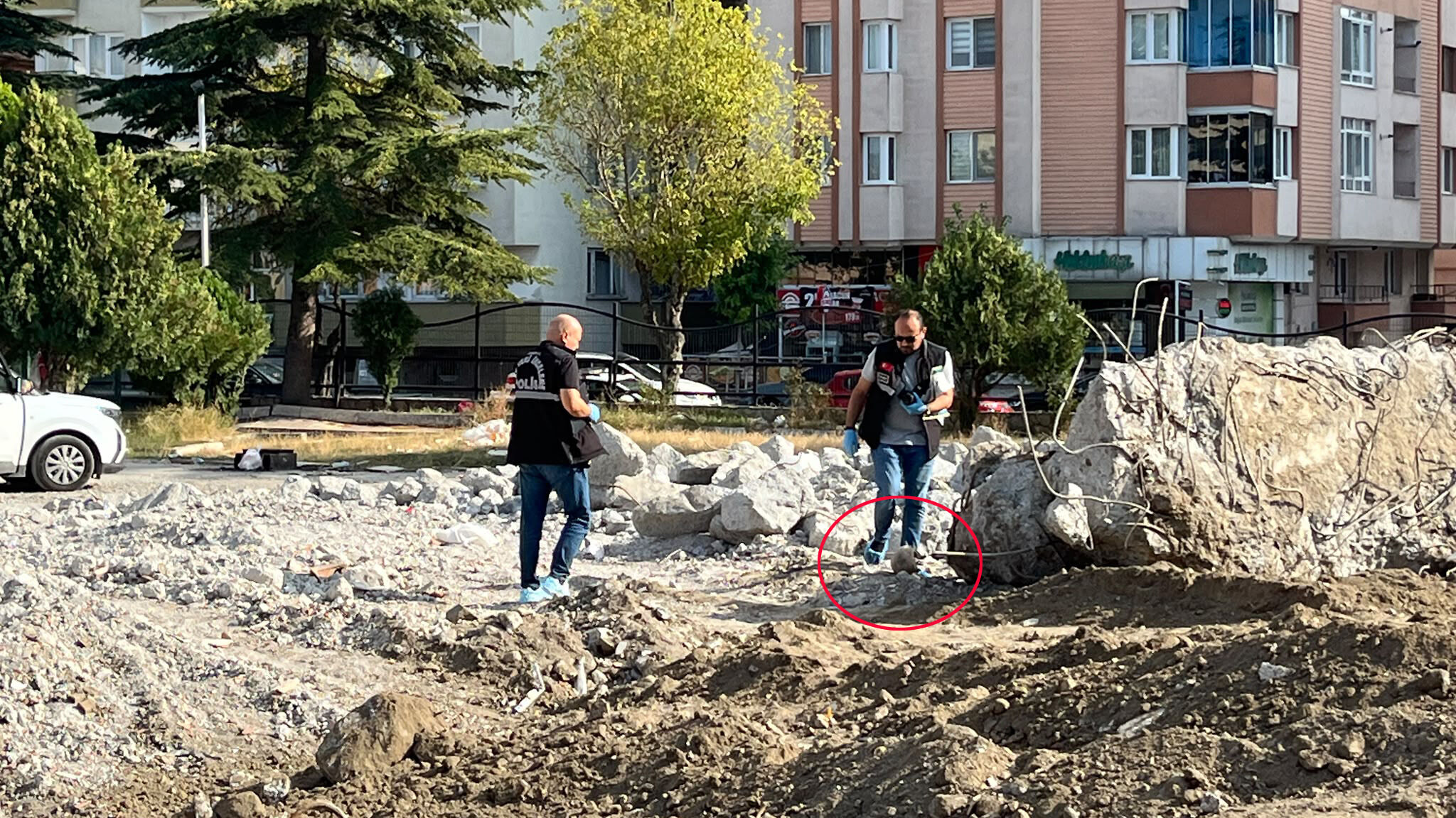43 Yılık Okulun Kazılan Temellerinden İnsan Kemiği Fışkırdı