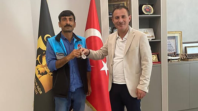 Birlik Başkanı Kaya Özverili Personeli Altınla Ödüllendirdi