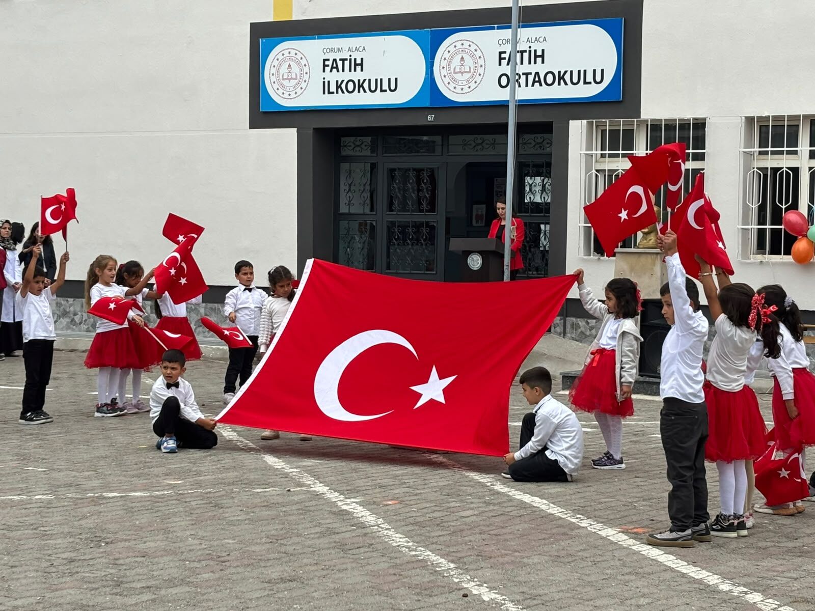 Alaca’da İlköğretim Haftası Kutlandı