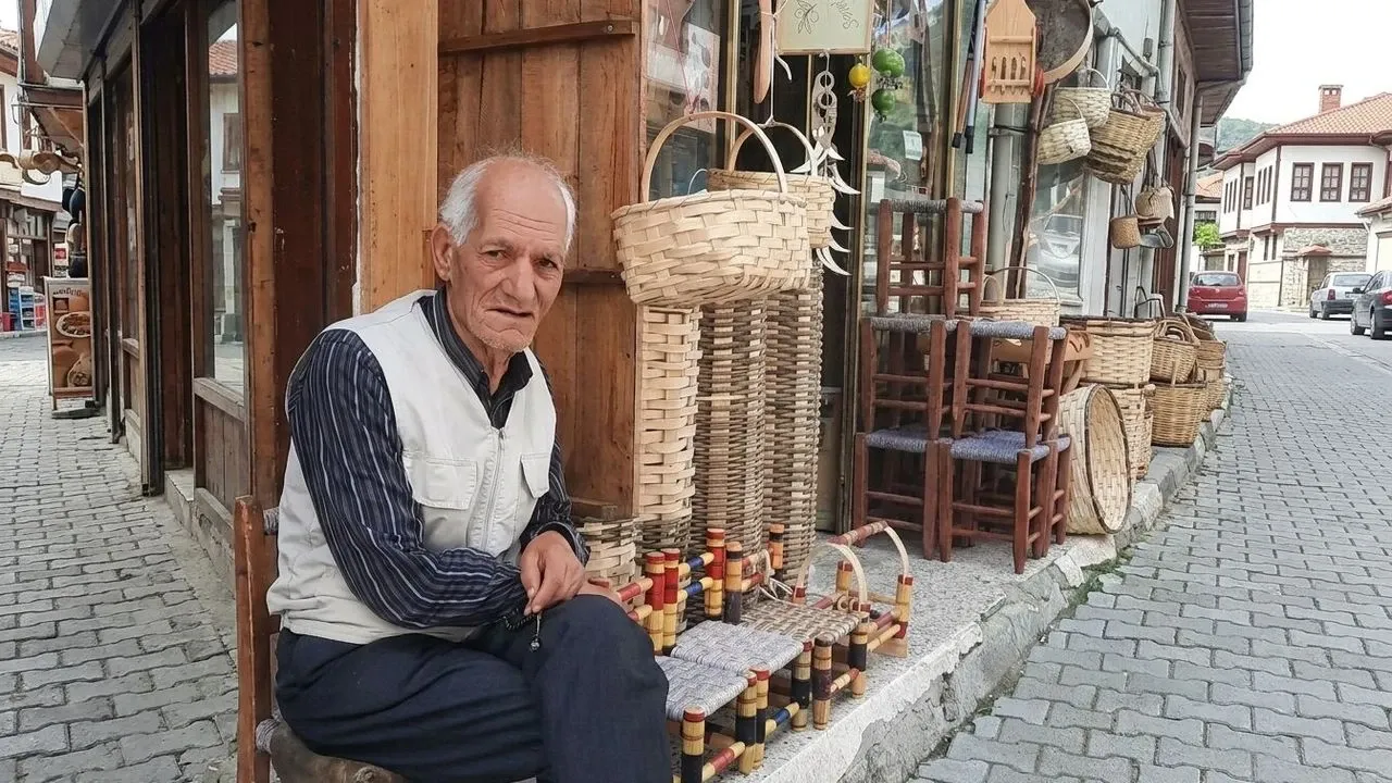Eski muhtar hayatını kaybetti
