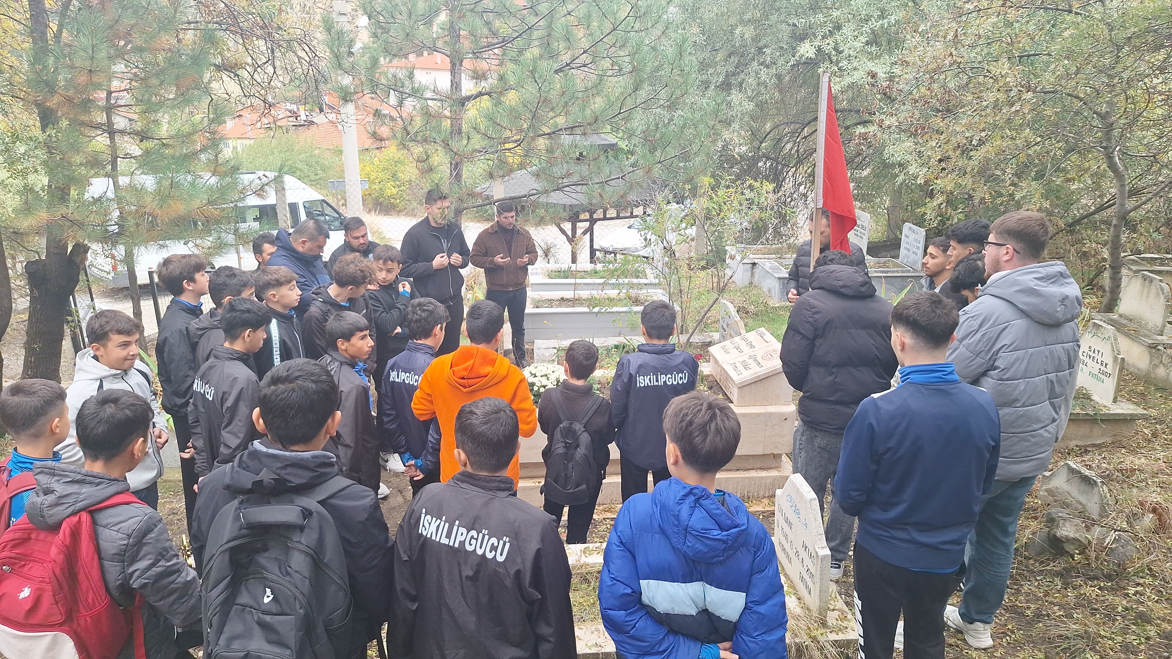 Nihat Armutcu, vefatının birinci yılında dualarla anıldı