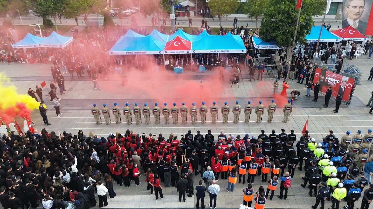 Çorum, Cumhuriyet Bayramı’nı meydanlarda kutladı