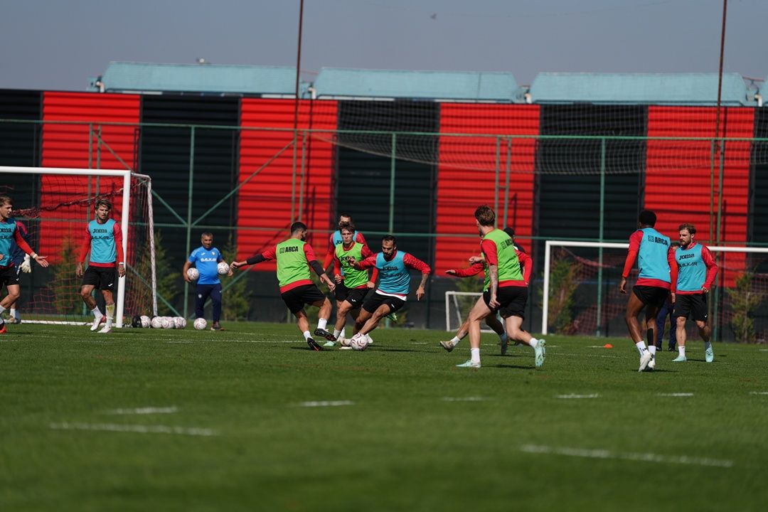 Arca Çorum FK’da Göztepe mesaisi sürüyor