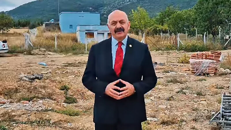 Ğı