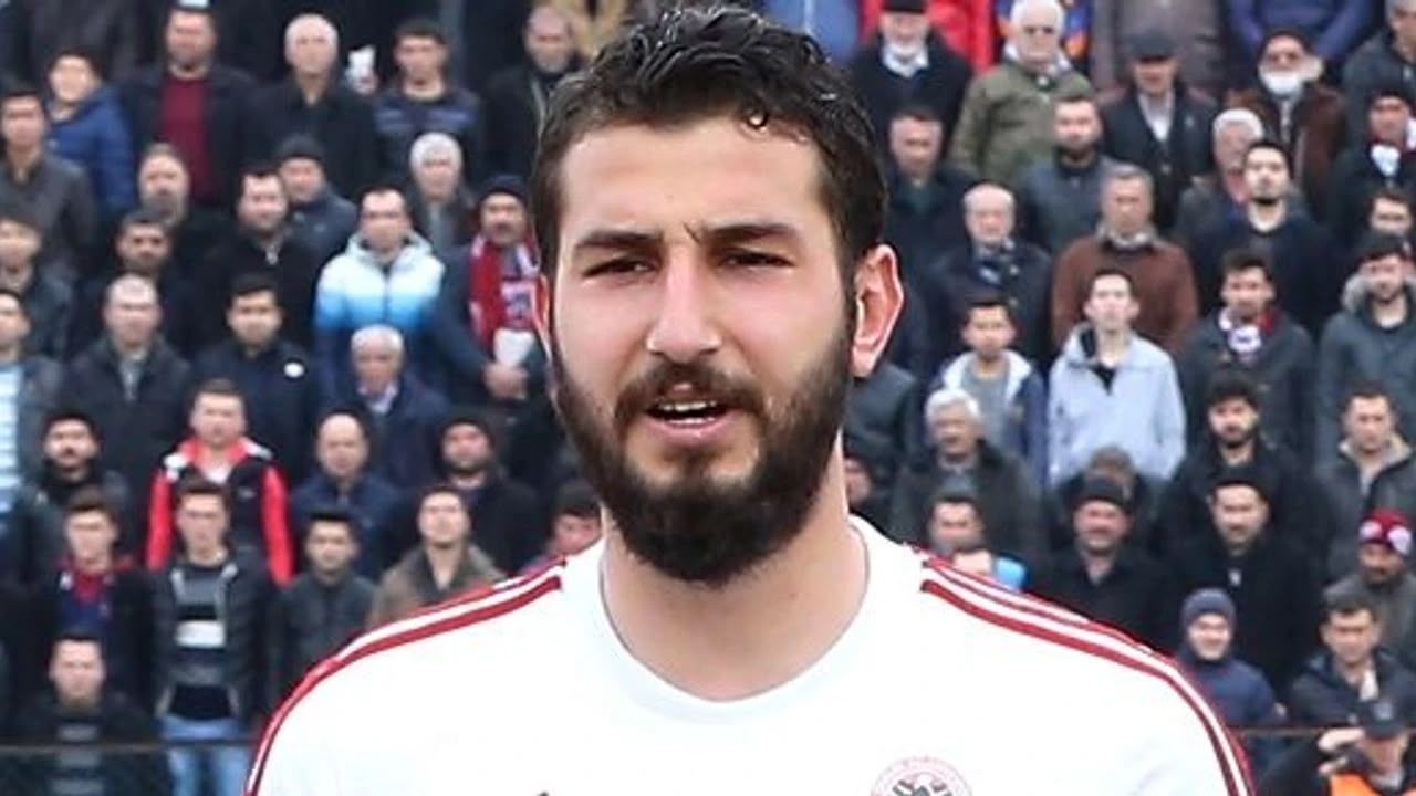 Maçın 90+3. dakikasında korkutan anlar: Futbolcu hastaneye kaldırıldı
